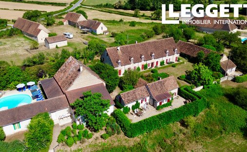 House in Coulonges-les-Hérolles, Nouvelle-Aquitaine, France 1
