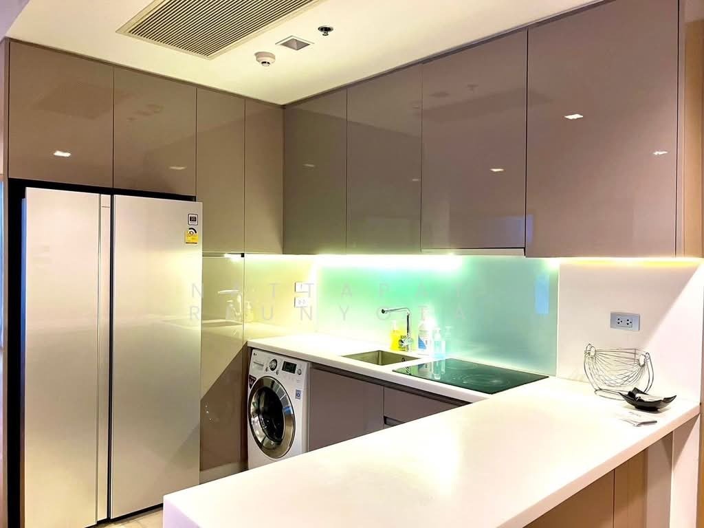 Condo in Khlong Toei, Krung Thep Maha Nakhon, Thailand 1 - 18262694