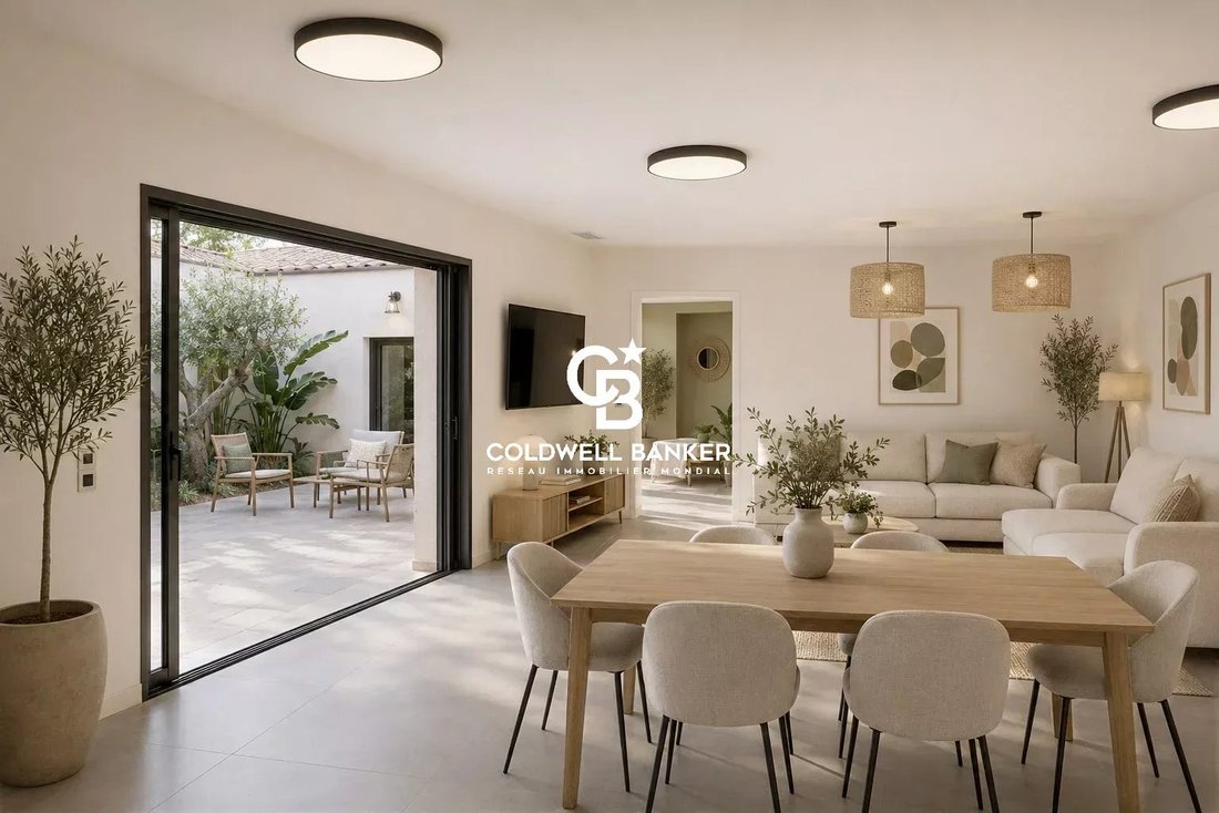 Villa in Hyeres, Provence-Alpes-Côte d'Azur, France 4 - 16602568