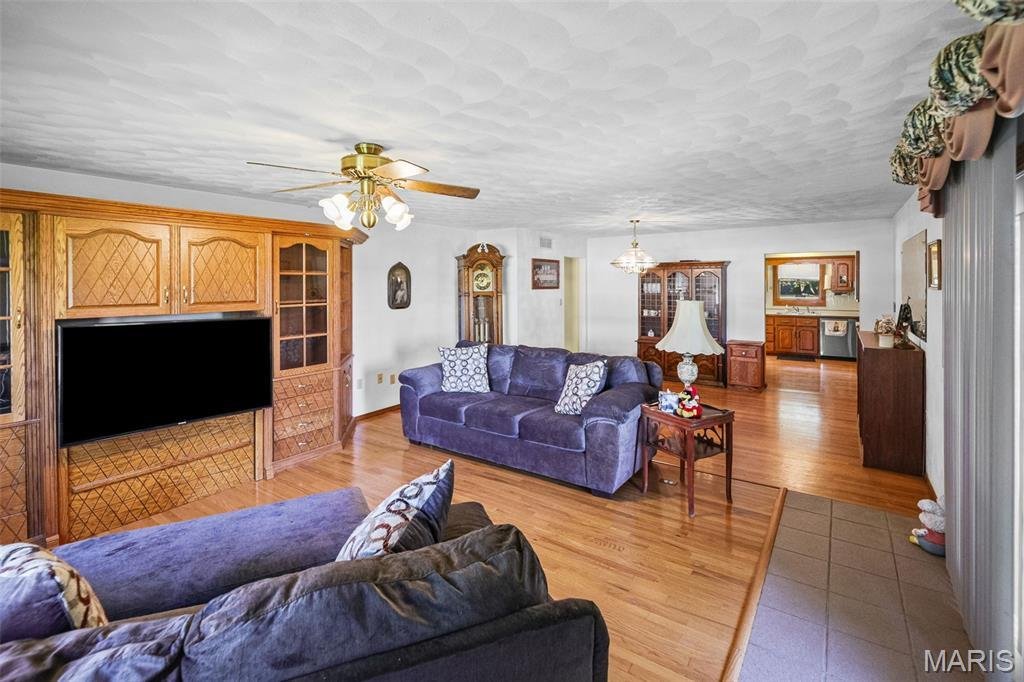 House in Red Bud, Illinois, United States 5 - 18091315