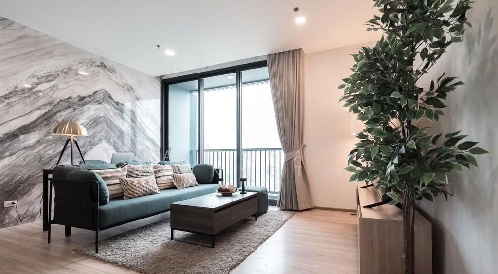 Condo in Thanon Phaya Thai, Bangkok, Thailand 1 - 18262513