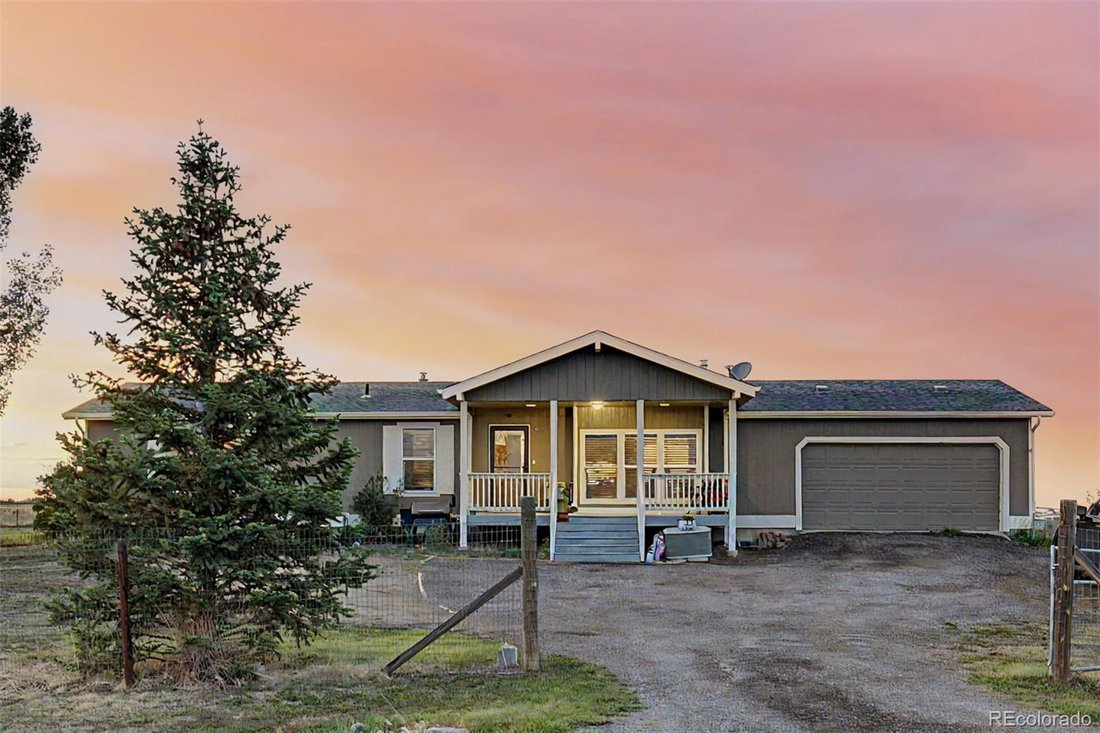 House in Strasburg, Colorado, United States 2 - 18266253