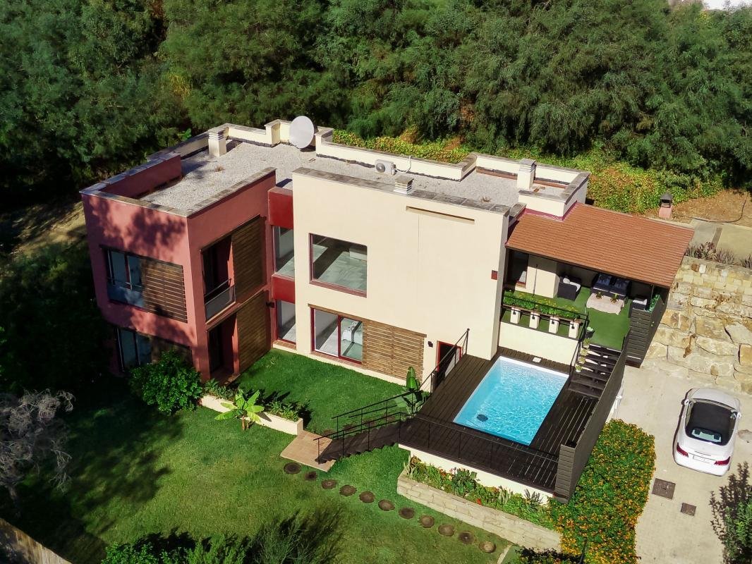 Villa in Benahavis, Andalusia, Spain 1 - 18265445