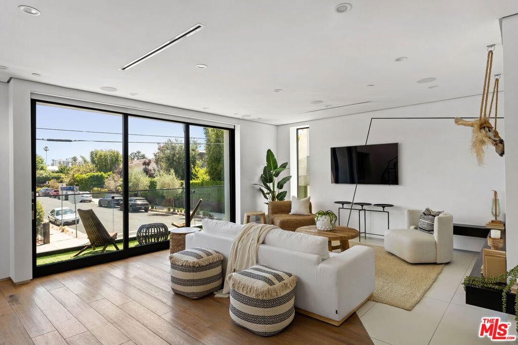 House in Los Angeles, California, United States 5 - 18263681