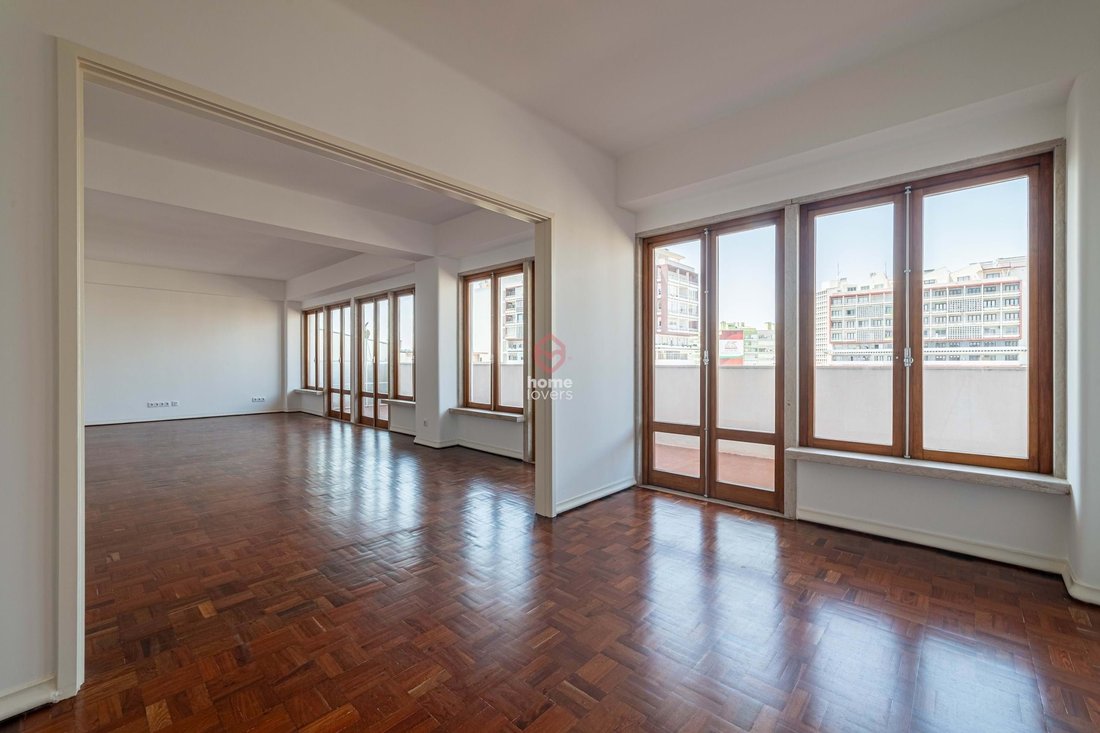 Apartment in Avenidas Novas, Lisbon, Portugal 2 - 18262809