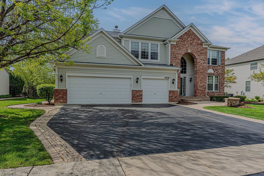 House in Lindenhurst, Illinois, United States 3 - 18264787