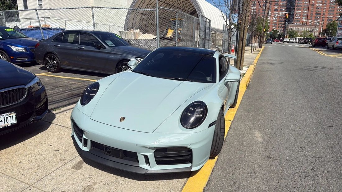 Coupe in Union City, NJ, United States 3 - 17231500