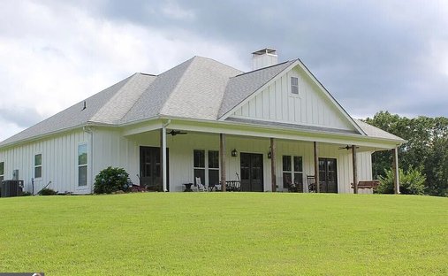Farm Ranch in The Rock, Georgia, United States 1