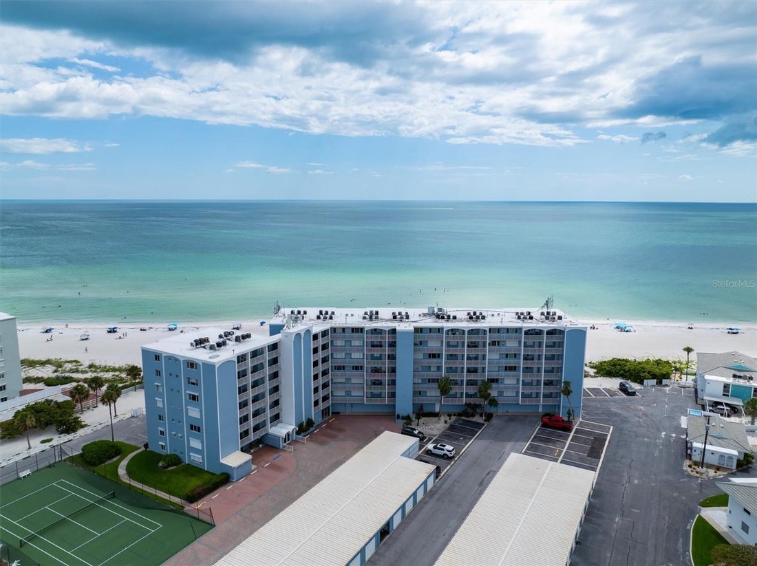 Condo in Holmes Beach, Florida, United States 1 - 18264380