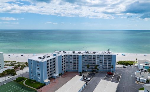 Condo in Holmes Beach, Florida, United States 1