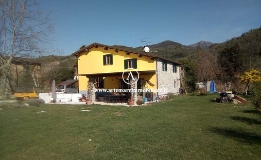 Villa a Pietrasanta, Toscana, Italia 1