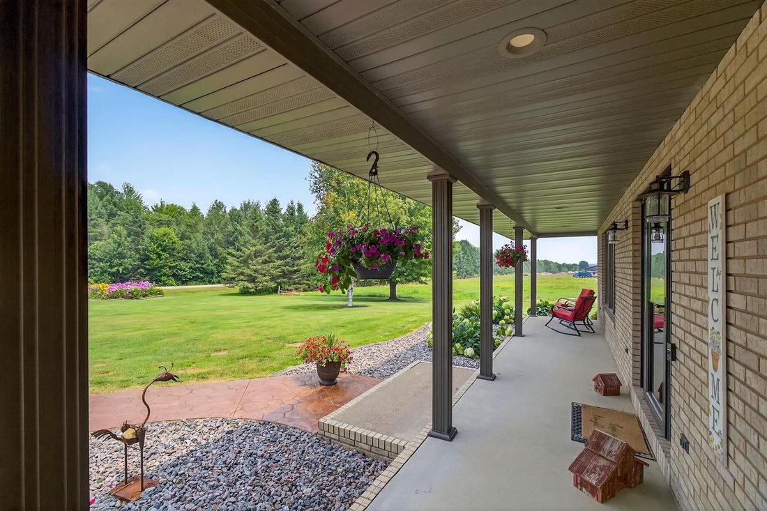 House in Auburndale, Wisconsin, United States 3 - 18265603