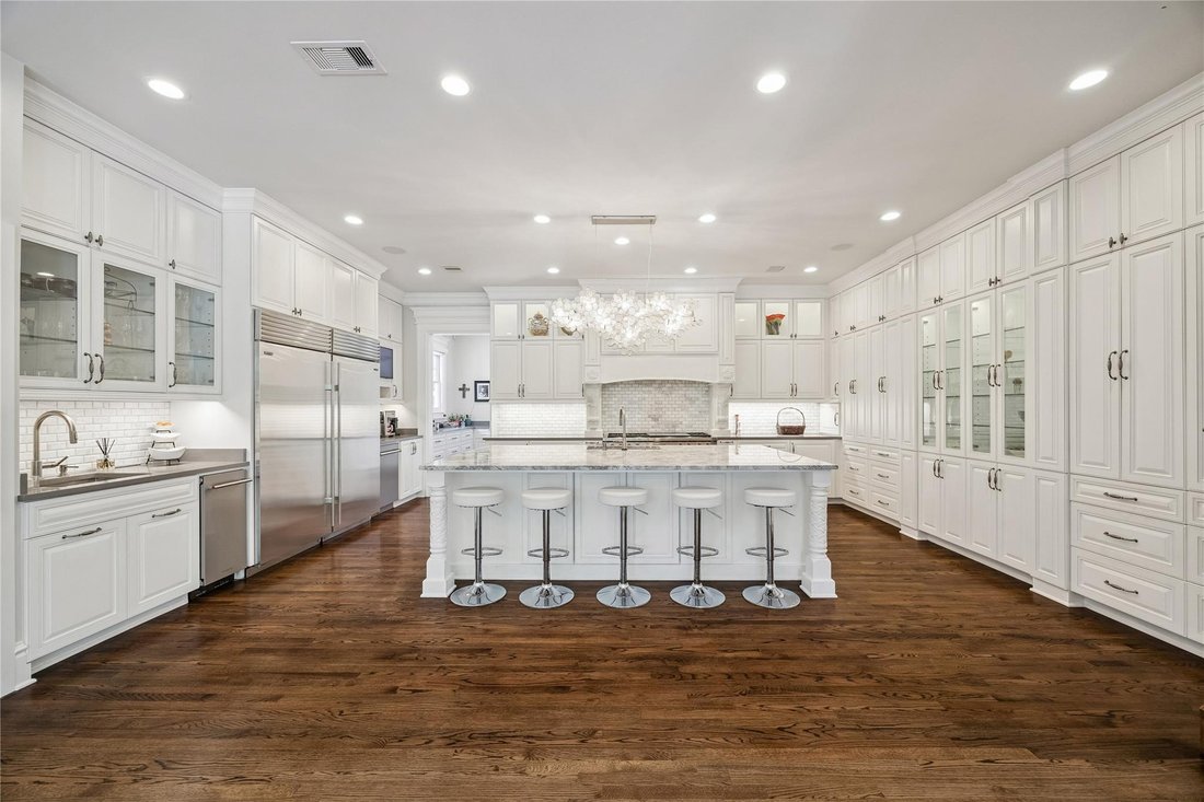 House in Houston, Texas, United States 5 - 18264991