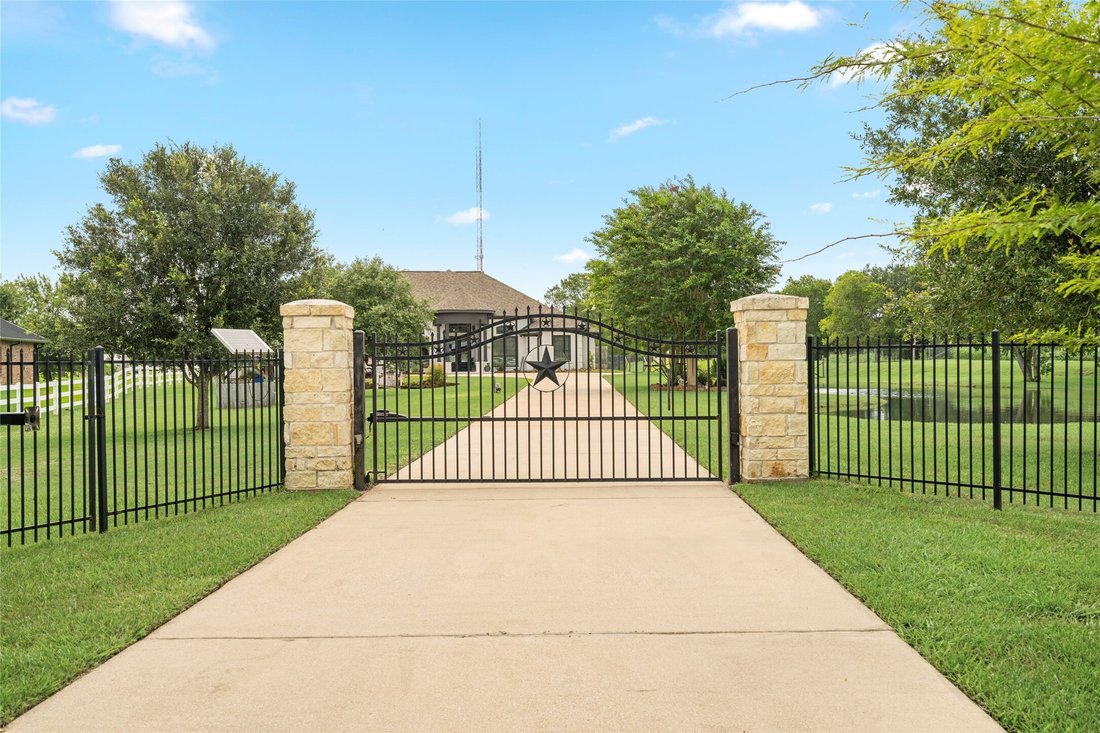 House in Friendswood, Texas, United States 1 - 18261549