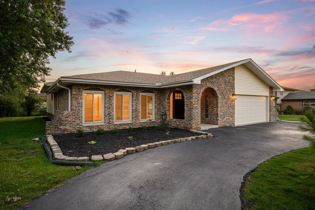 House in Orland Park, Illinois, United States 3 - 18264762