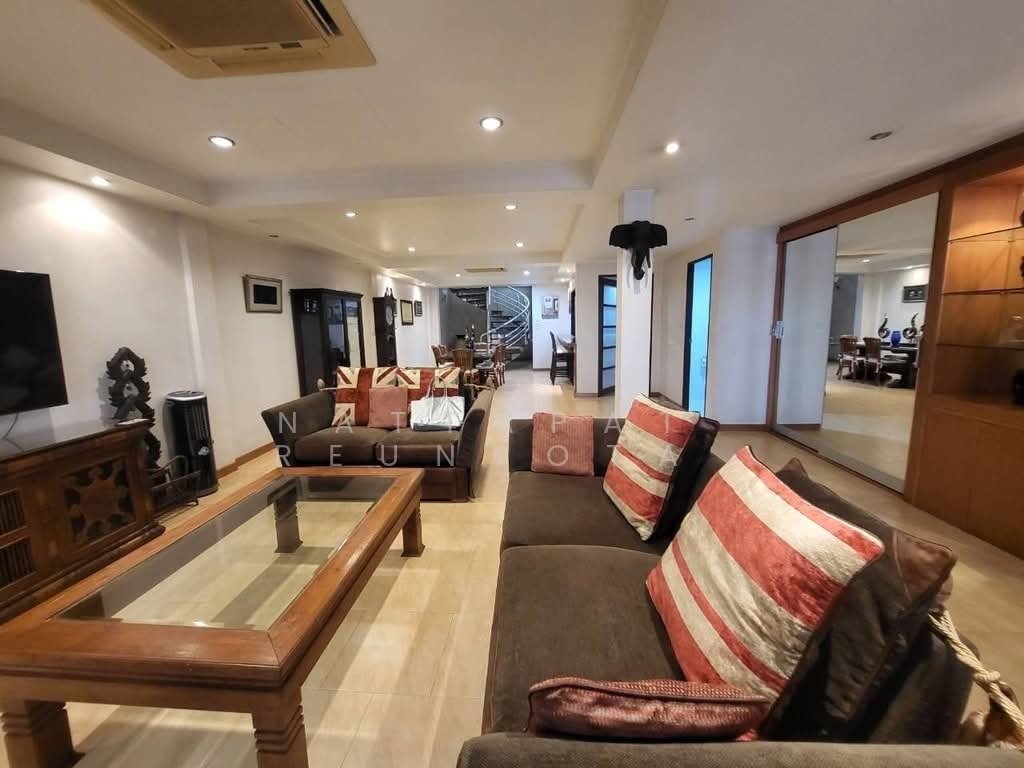 Townhouse in Bangkok, Krung Thep Maha Nakhon, Thailand 5 - 18262437