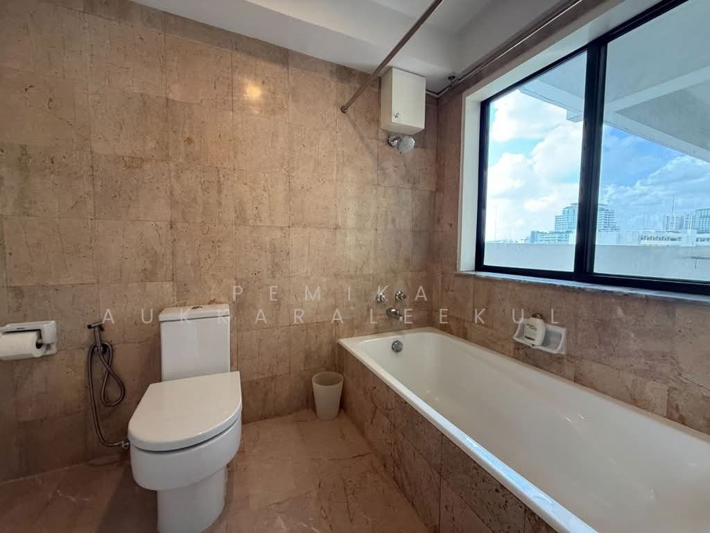 Condo in Thung Phaya Thai, Bangkok, Thailand 5 - 18262246