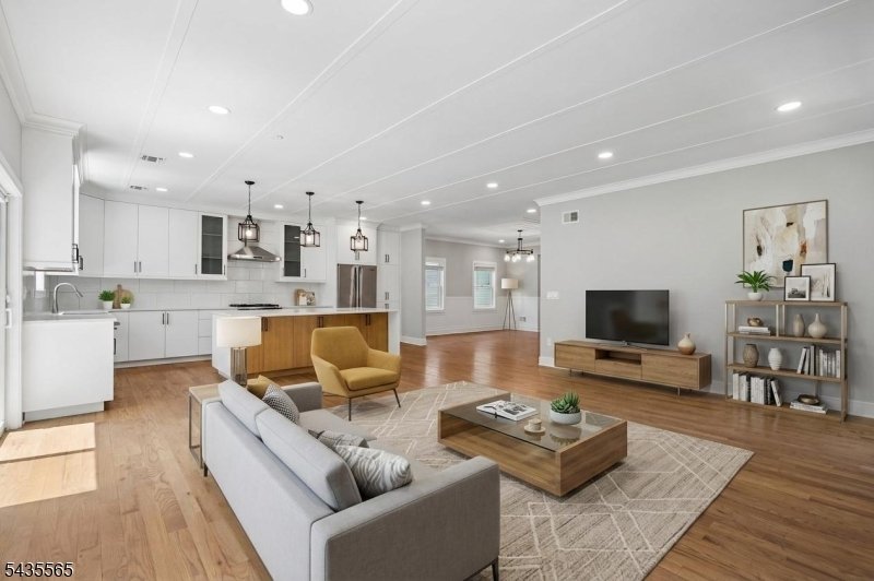 House in Livingston, New Jersey, United States 3 - 18261903