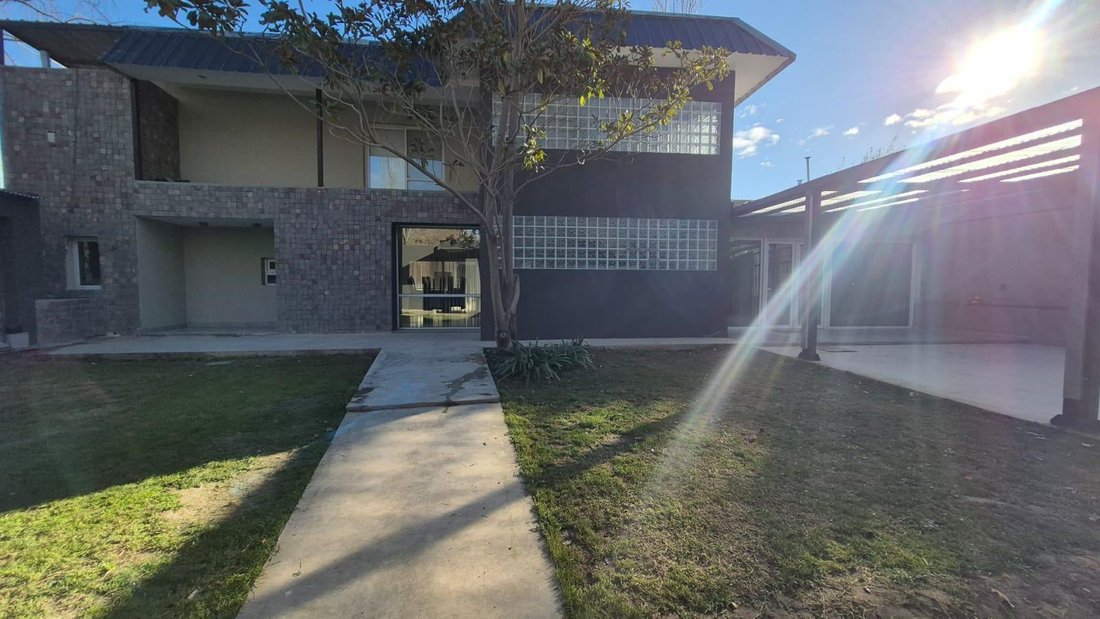 House in Neuquen, Neuquen, Argentina 4 - 18201996