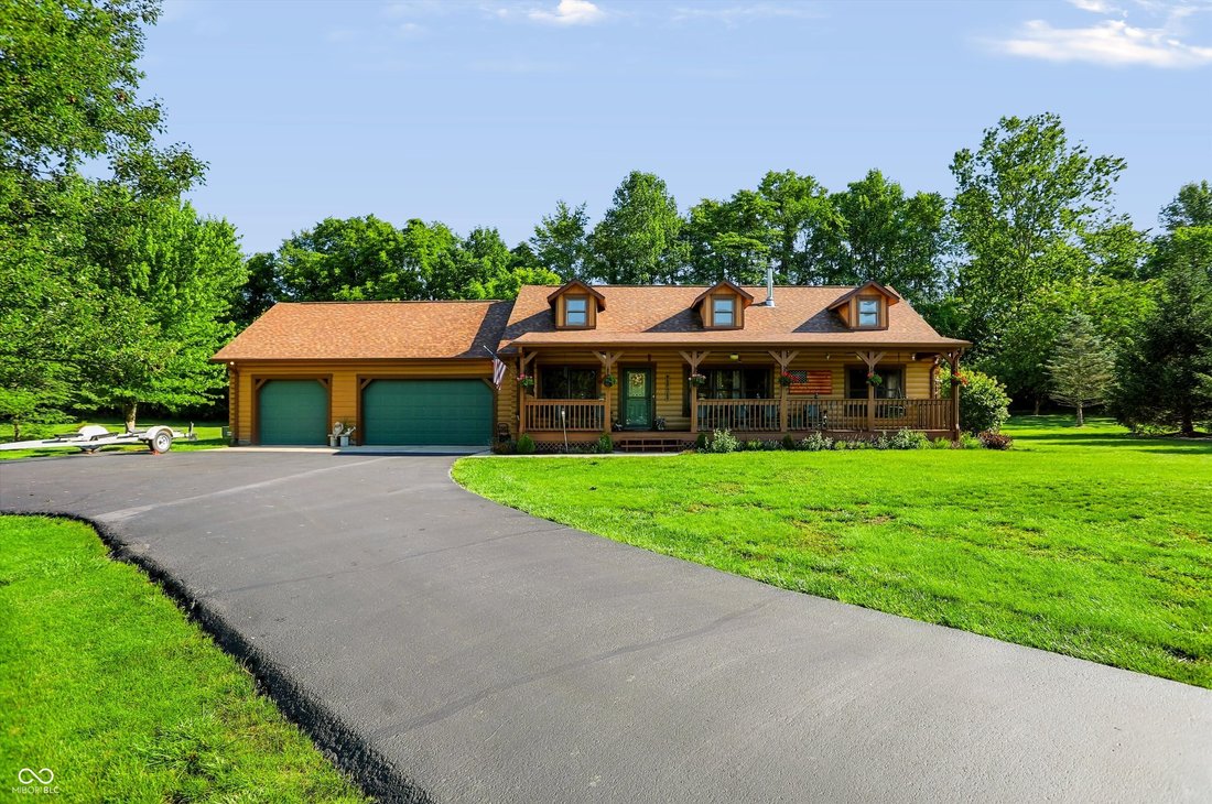House in Trafalgar, Indiana, United States 2 - 18263312