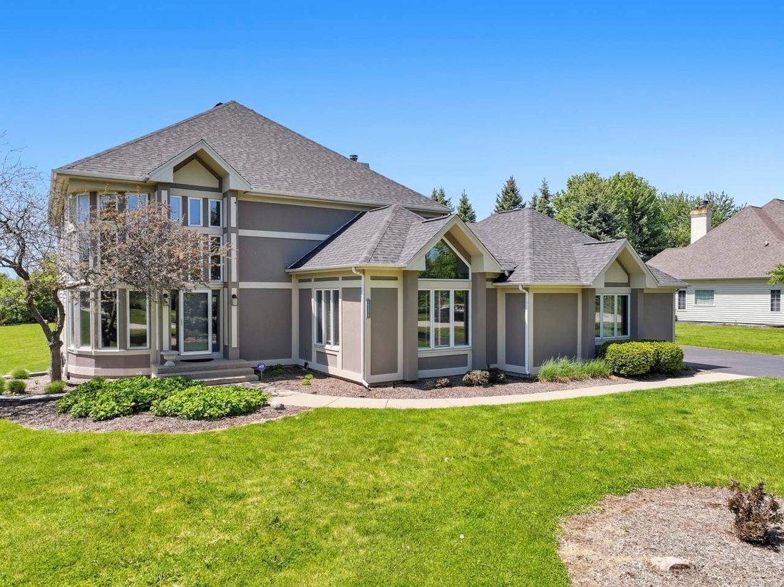House in Campton Hills, Illinois, United States 1 - 18261385