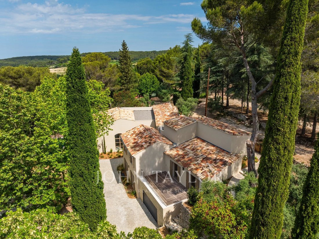 Estate in Granettes-Jauberte-Sainte Anne, Aix-en-Provence, France 2 - 18266375