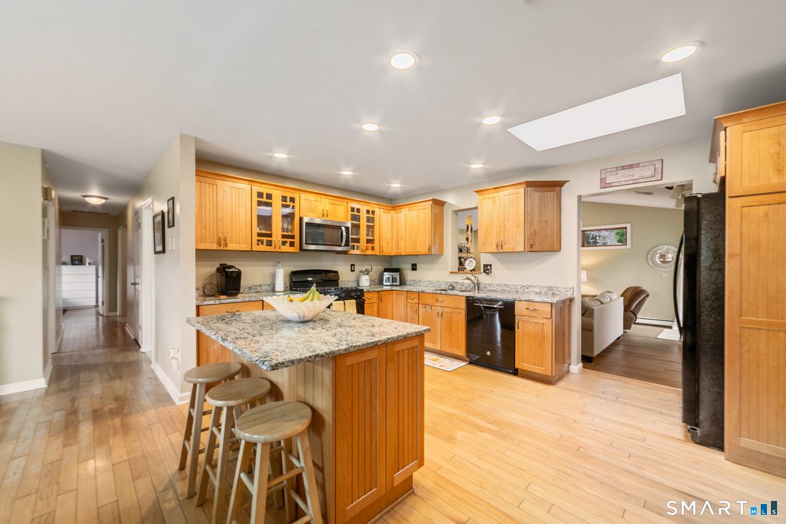 House in Milford, Connecticut, United States 5 - 18263422
