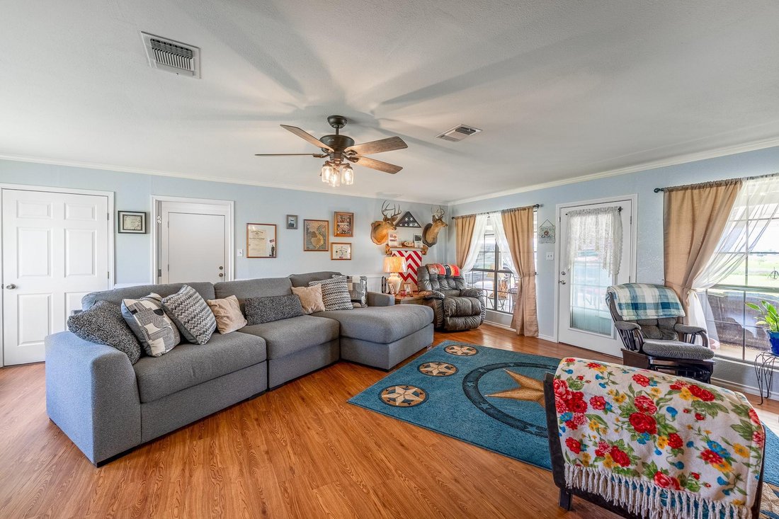 House in Mullin, Texas, United States 5 - 18264545