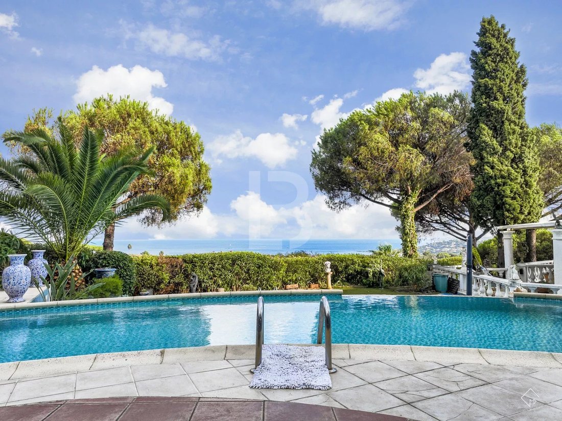 Villa in Nartelle-Noyer-Bellevue-bd des Sardinaux, Sainte-Maxime, France 2 - 18261978