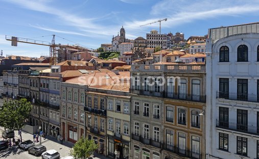 Apartment in Cedofeita, Santo Ildefonso, Se, Miragaia, Sao Nicolau e Vitoria, Porto District, Portugal 1