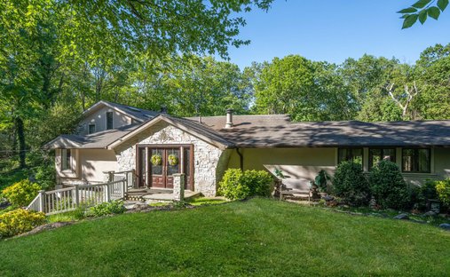 House in Laurel Hollow, New York, United States 1