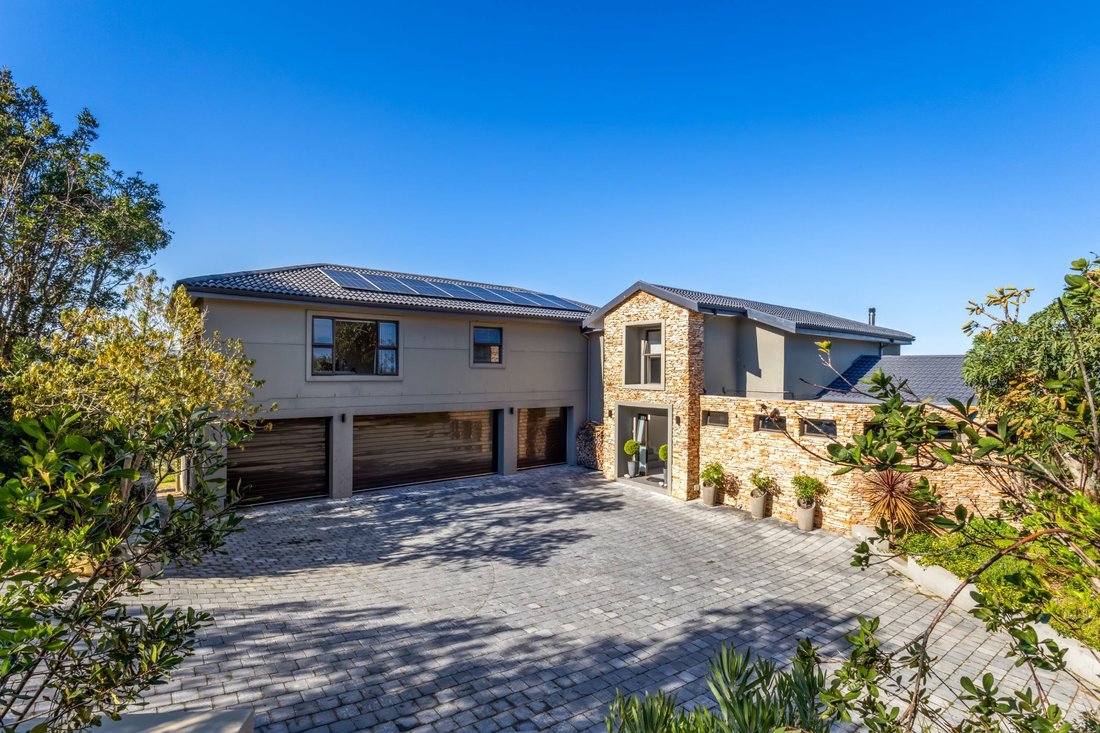 House in Knysna Central, Western Cape, South Africa 1 - 18265489