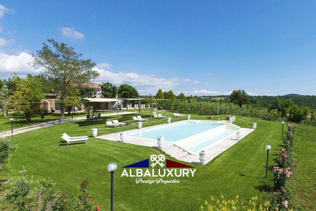 Villa in Pitigliano, Tuscany, Italy 1 - 16726075