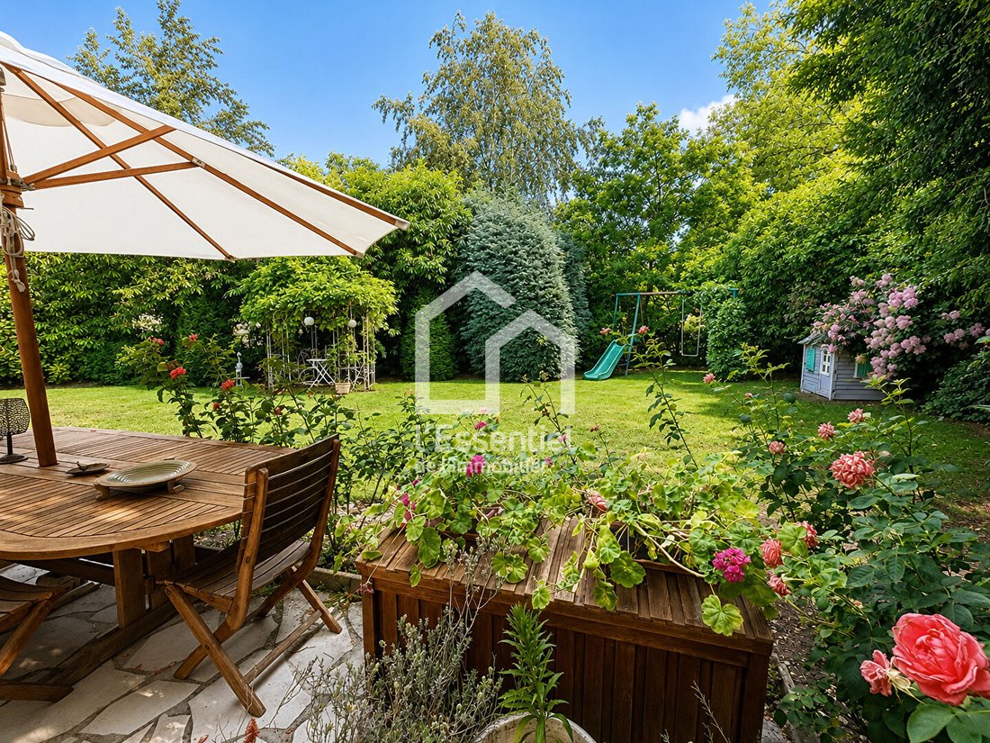 House in Napoleon, Maisons-Laffitte, France 1 - 18265672