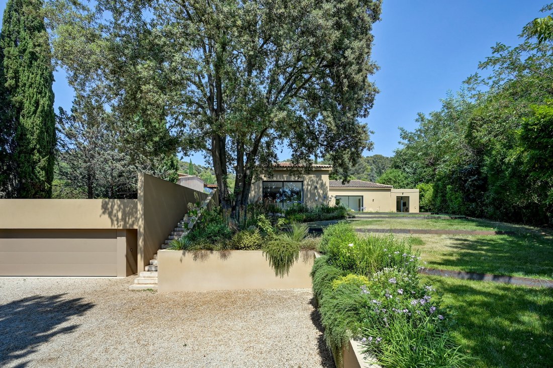 Maison à Le Tholonet, Provence-Alpes-Côte d'Azur, France 2 - 18266047
