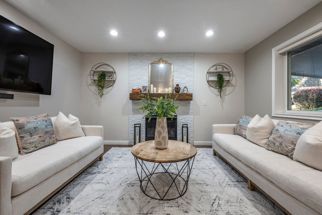 House in Farmington, Utah, United States 5 - 18261929