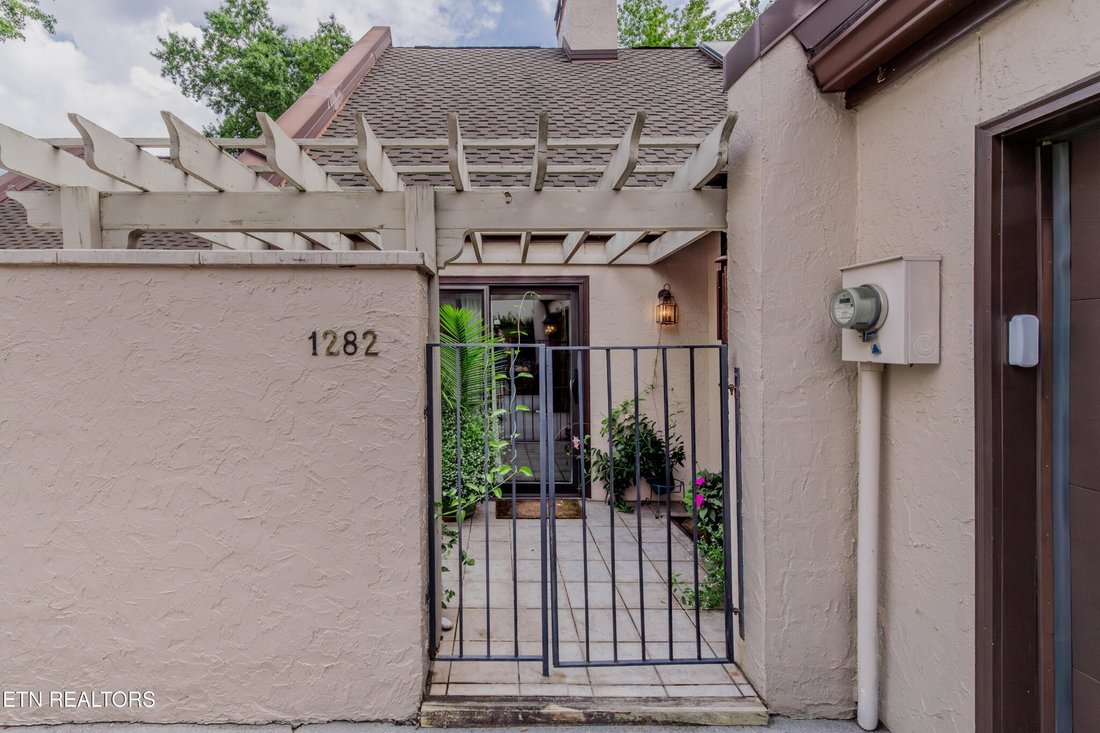 Condo in Knoxville, Tennessee, United States 4 - 18264622