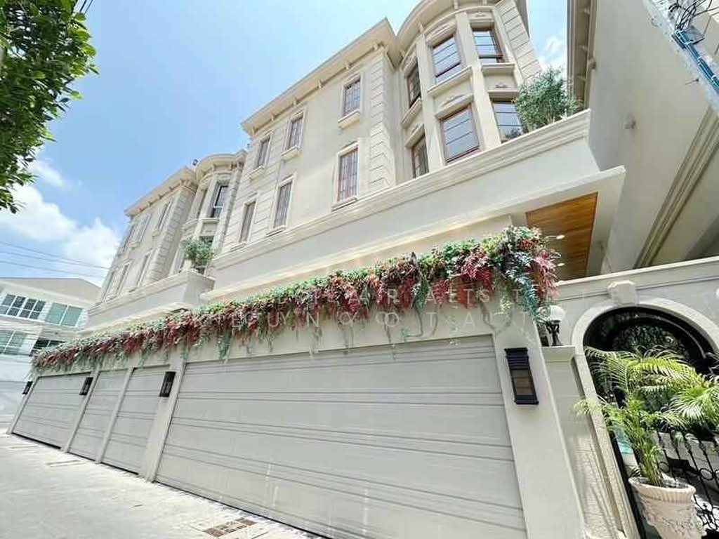 House in Bangkok, Krung Thep Maha Nakhon, Thailand 3 - 18262382