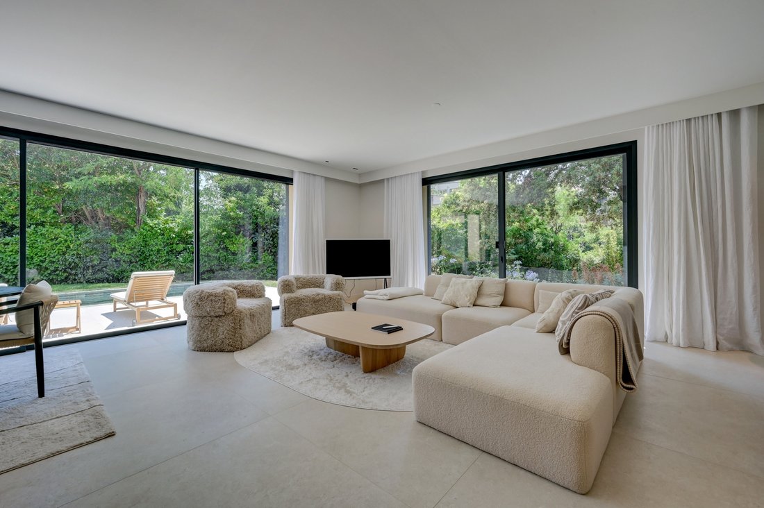 Maison à Le Tholonet, Provence-Alpes-Côte d'Azur, France 3 - 18266047