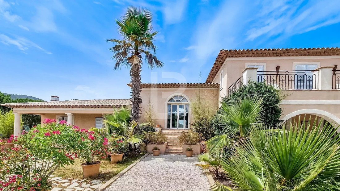 Villa in Le Plan-de-la-Tour, Provence-Alpes-Côte d'Azur, France 2 - 18261974