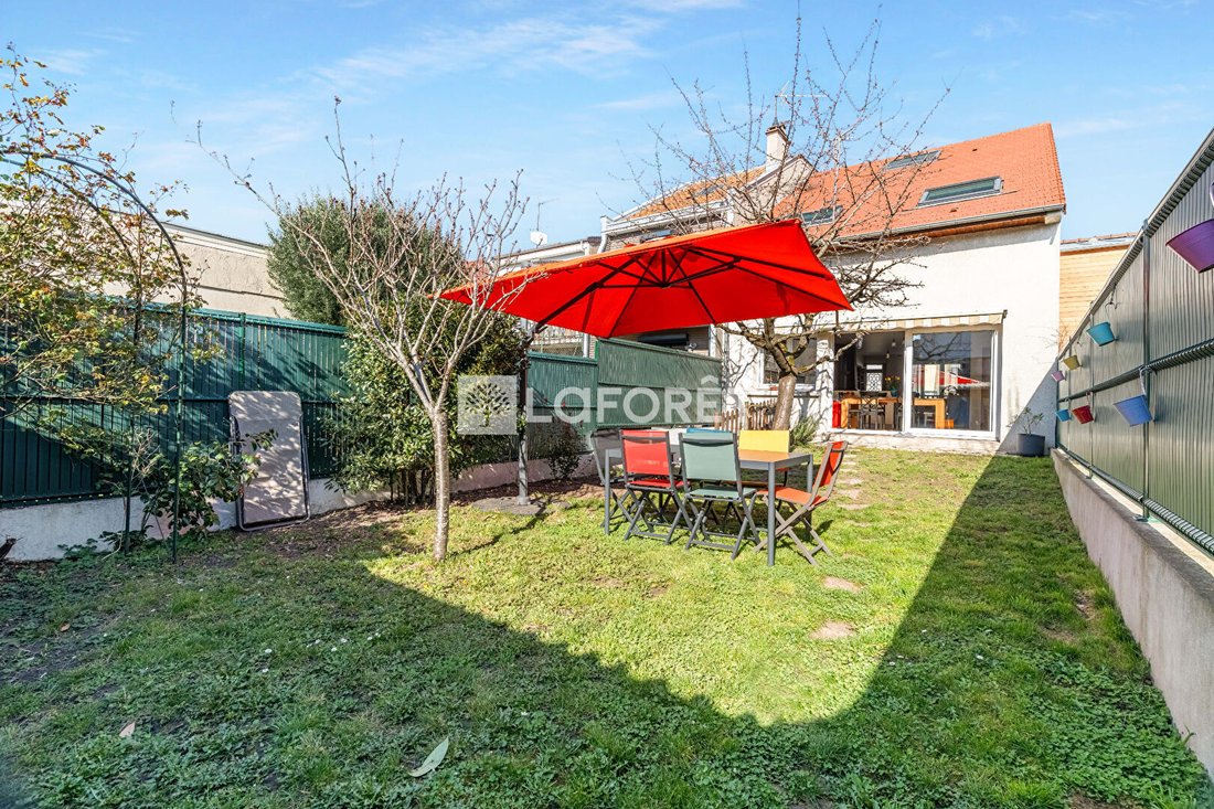Villa in Centre, Nanterre, France 1 - 18262472