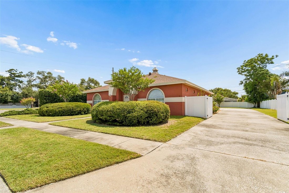 House in Seminole, Florida, United States 4 - 18260930