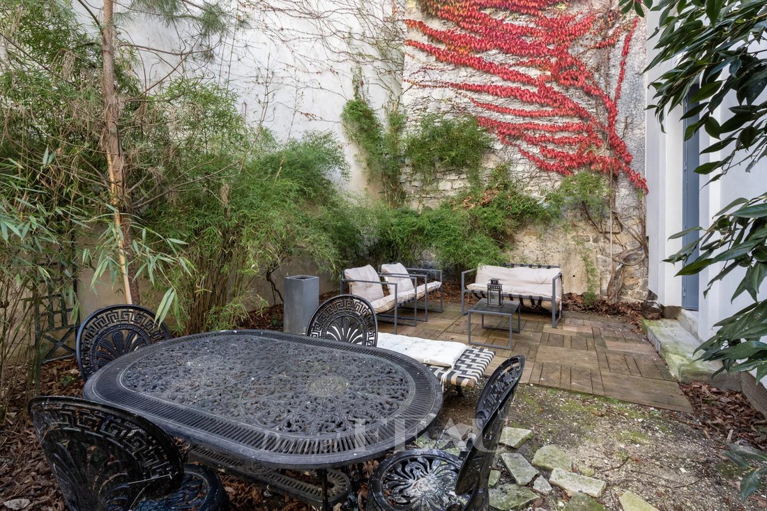 Apartment in Batignolles-Cardinet, Paris 17e Arrondissement, Paris 2 - 18261908