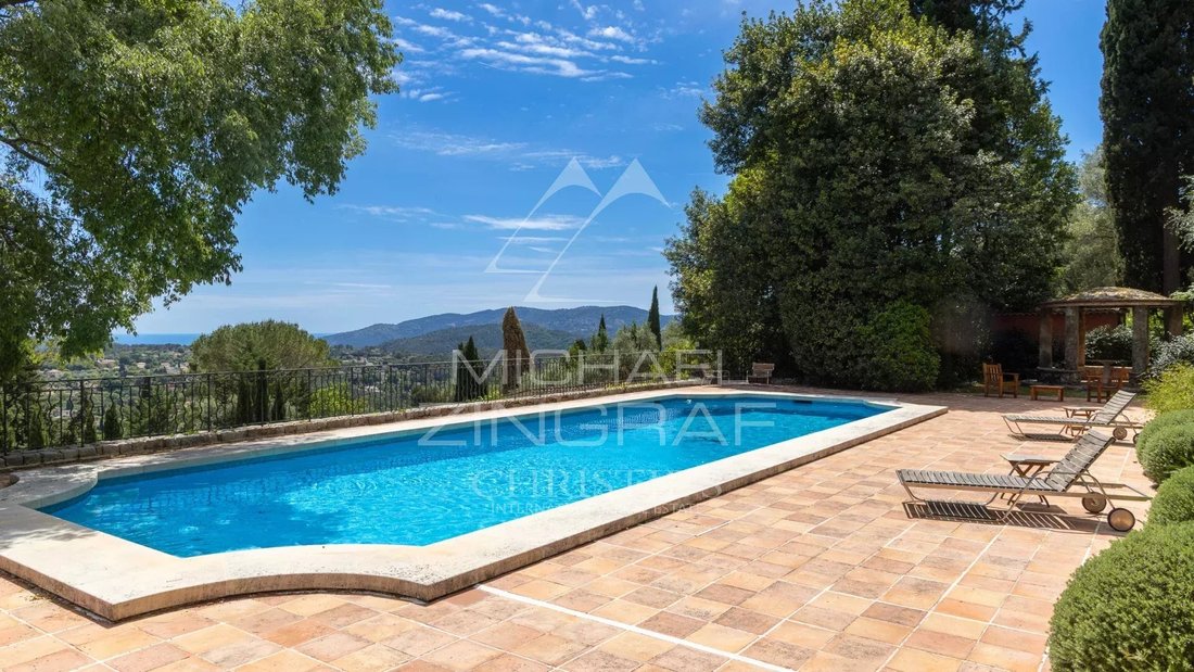 Estate in Grasse, Provence-Alpes-Côte d'Azur, France 2 - 11555262