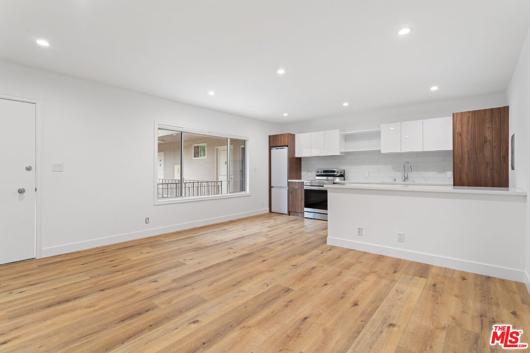 Santa Monica, California, United States 3 - 18261696