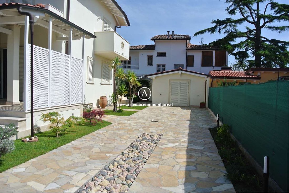 Villa a Tonfano, Pietrasanta, Italia 2 - 12916548
