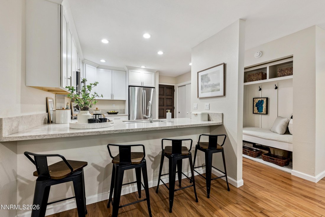 Condo in Incline Village, Nevada, United States 1 - 18260164