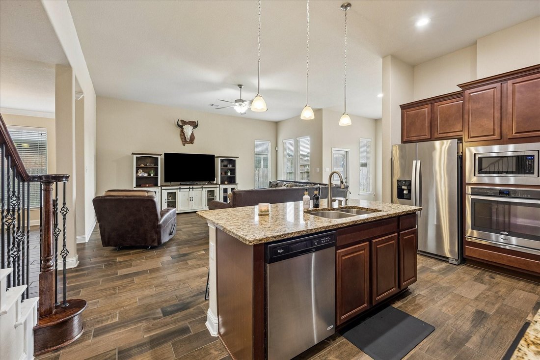 House in Brookside Village, Texas, United States 5 - 18265080