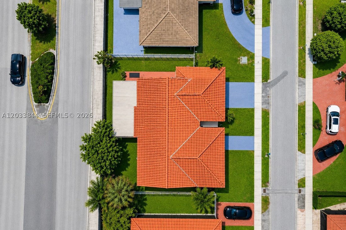 House in Miami, Florida, United States 4 - 18257720