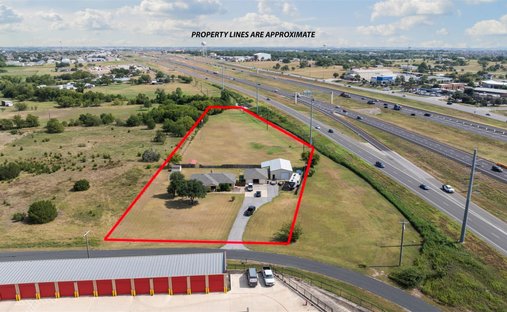 House in Pflugerville, Texas, United States 1